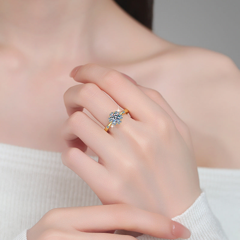 Ring 18K Gold Floral Moissanit