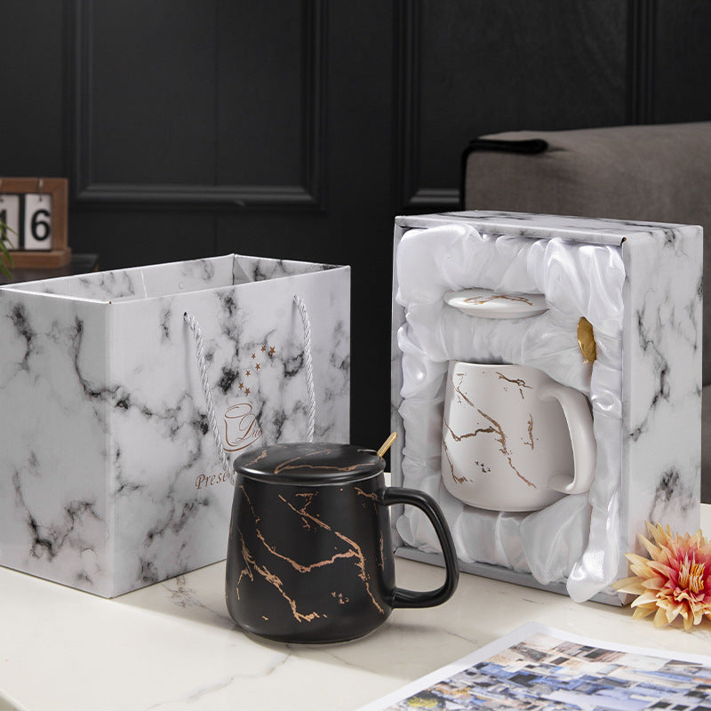 Keramiktasse nordisches Marmormuster