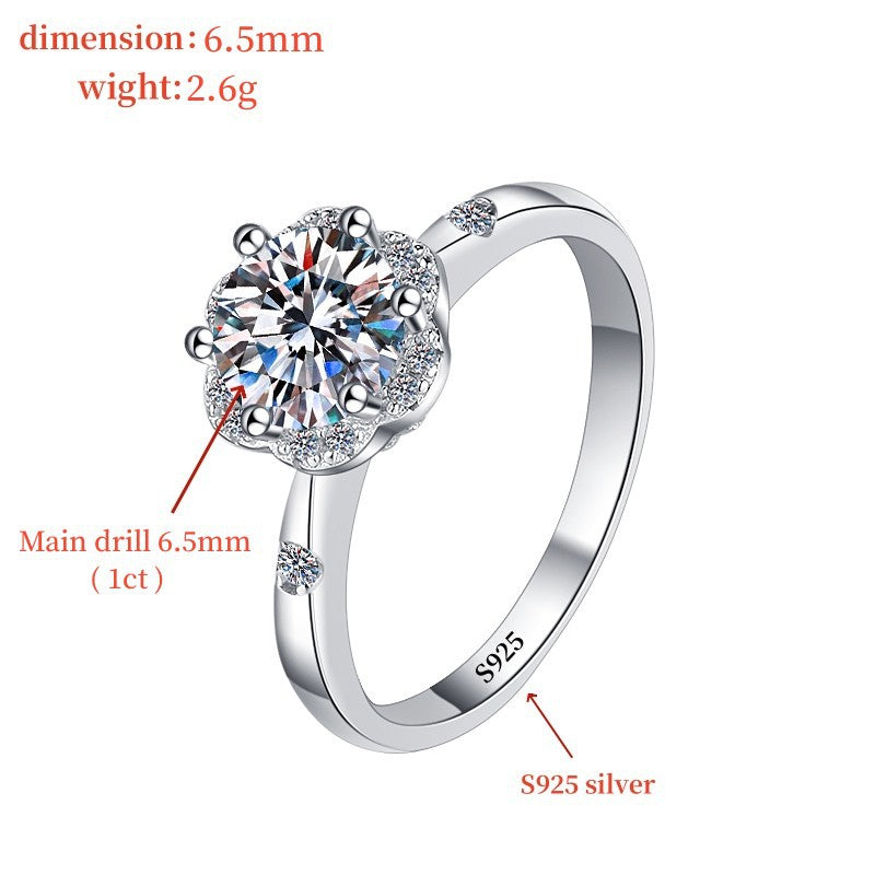 Ring 18K Gold Floral Moissanit